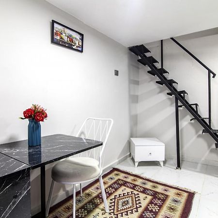 Modern Flat In The Heart Of Beyoglu Appartamento Provincia di Provincia di Istanbul Esterno foto